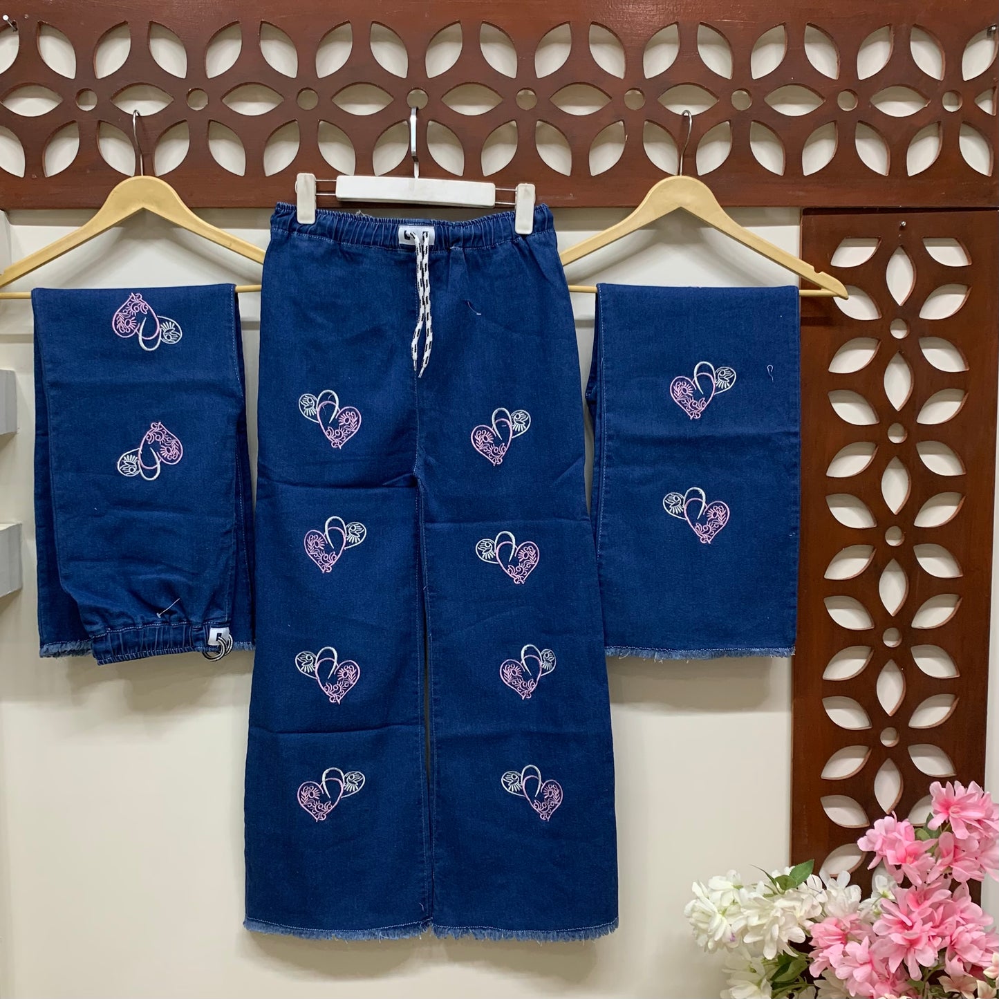 Embroidered Denim Jeans with Elastic Waistband